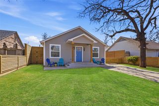 2518 W Amherst Avenue, Dallas, TX 75235