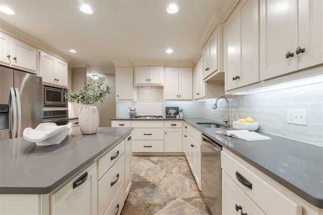 2948 Kerry Lane, Oklahoma City, OK 73120