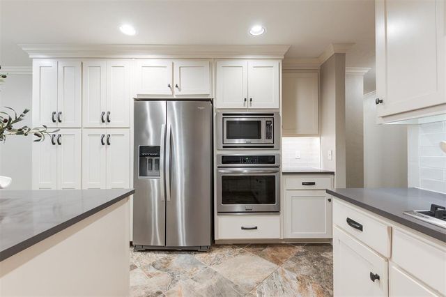 2948 Kerry Lane, Oklahoma City, OK 73120