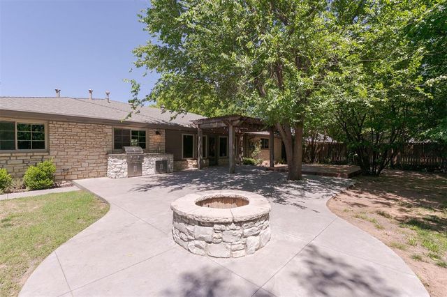 2948 Kerry Lane, Oklahoma City, OK 73120