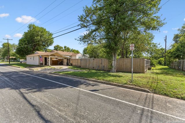 600 Winburn Ave, Schertz, TX 78154