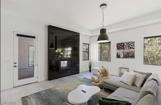 47 Pristine Glen Street, Las Vegas, NV 89135