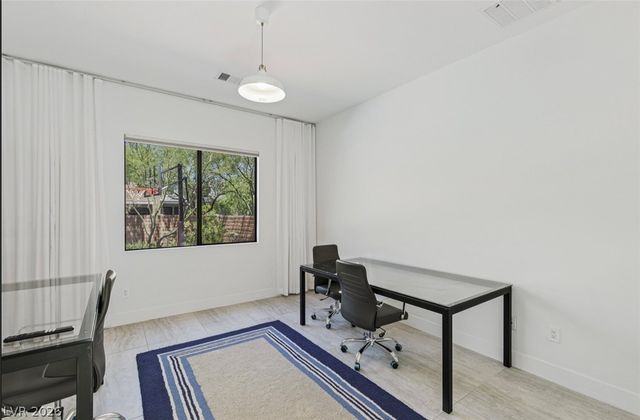 47 Pristine Glen Street, Las Vegas, NV 89135