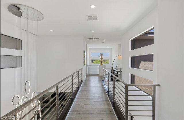 47 Pristine Glen Street, Las Vegas, NV 89135