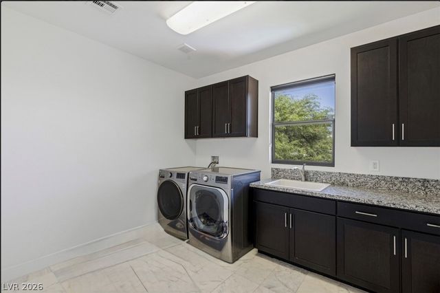 47 Pristine Glen Street, Las Vegas, NV 89135