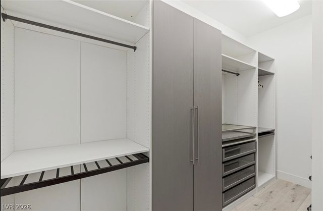 47 Pristine Glen Street, Las Vegas, NV 89135