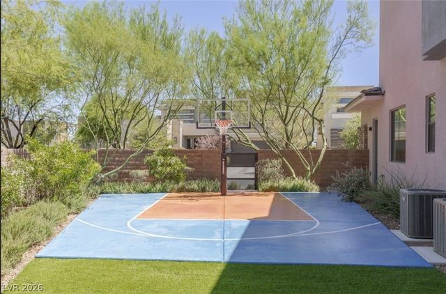 47 Pristine Glen Street, Las Vegas, NV 89135