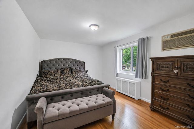 263-53 74th Avenue 90E31, Glen Oaks, NY 11004