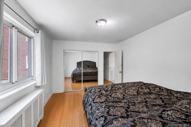 263-53 74th Avenue 90E31, Glen Oaks, NY 11004