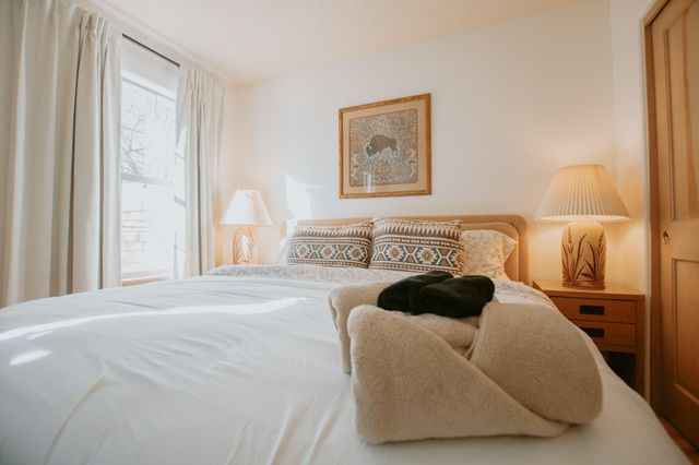 226 San Andres Road, Corrales, NM 87048