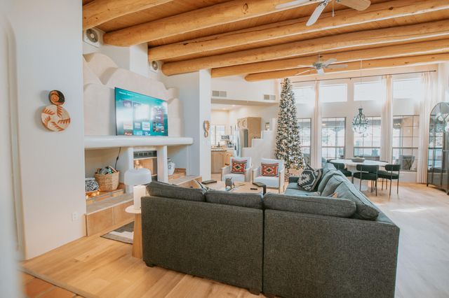 226 San Andres Road, Corrales, NM 87048