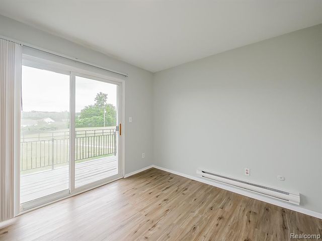 211 Summit Ridge D, White Lake, MI 48386