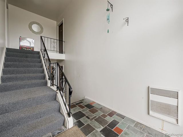 211 Summit Ridge D, White Lake, MI 48386