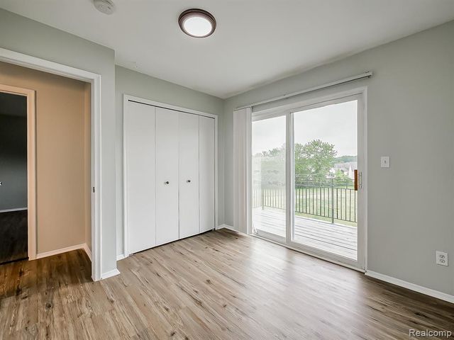211 Summit Ridge D, White Lake, MI 48386
