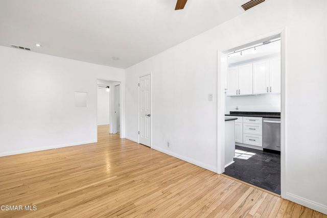 1484 N Rose Street, Burbank, CA 91505