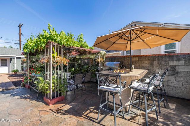 1484 N Rose Street, Burbank, CA 91505