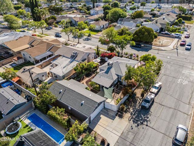 1484 N Rose Street, Burbank, CA 91505