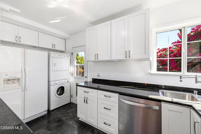 1484 N Rose Street, Burbank, CA 91505