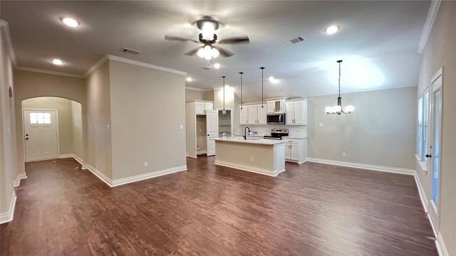 602 Tippit Lane, Greenville, TX 75402