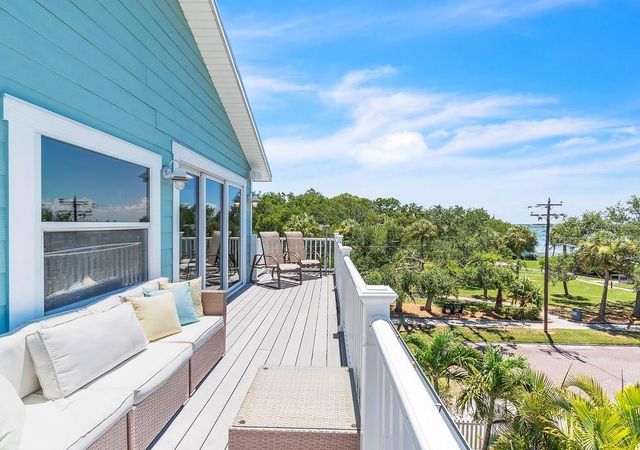 5417 ESSEX AVENUE S, Gulfport, FL 33707