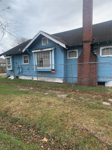 5001 Sherman Street, Houston, TX 77011