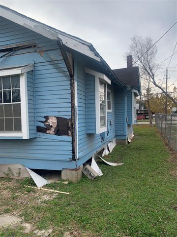 5001 Sherman Street, Houston, TX 77011