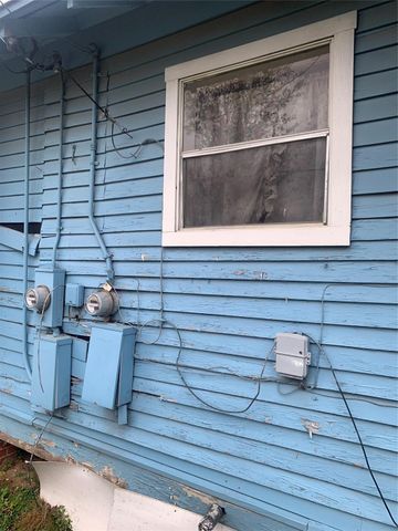 5001 Sherman Street, Houston, TX 77011