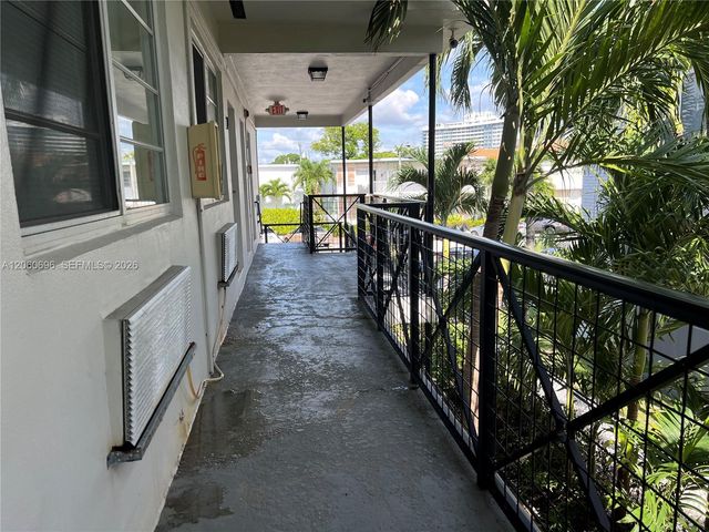 7315 Byron Ave 12, Miami Beach, FL 33141