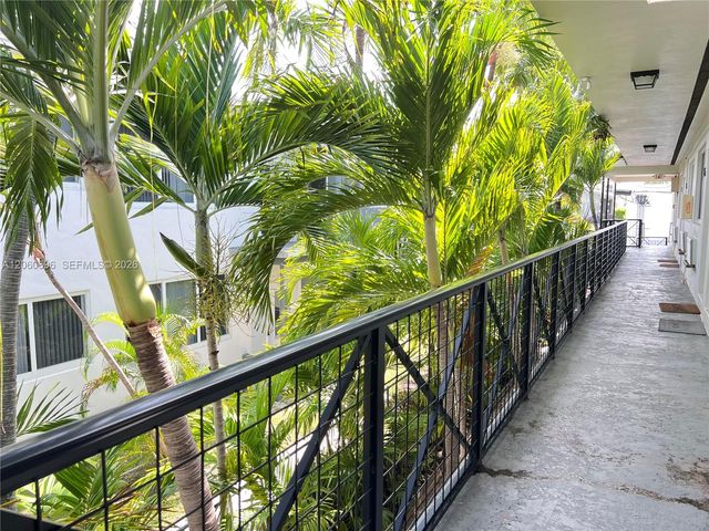 7315 Byron Ave 12, Miami Beach, FL 33141