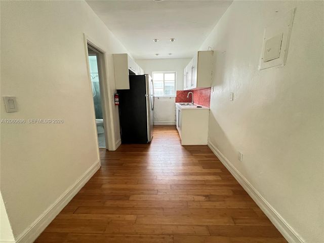 7315 Byron Ave 12, Miami Beach, FL 33141