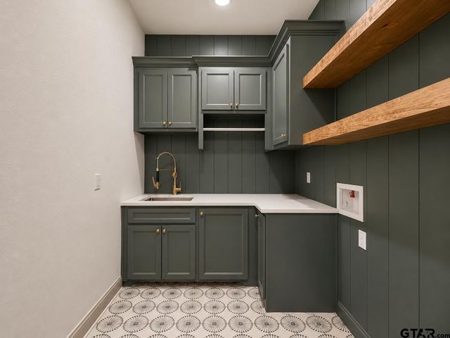 16255 County Road 441, Lindale, TX 75771