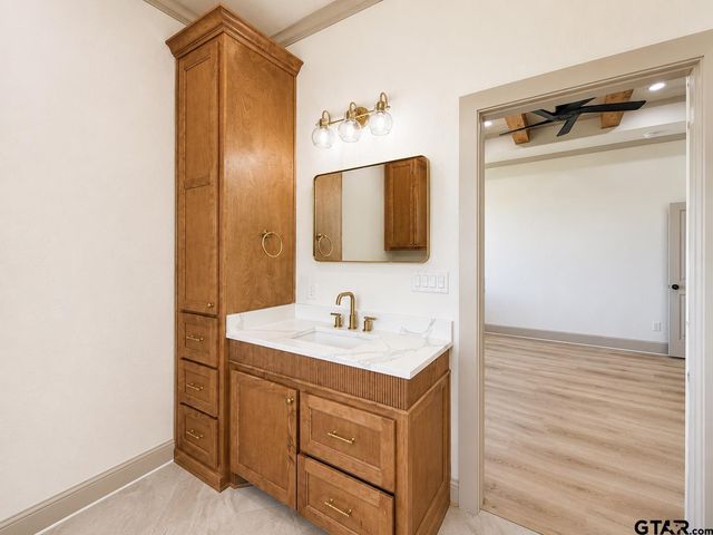 16255 County Road 441, Lindale, TX 75771