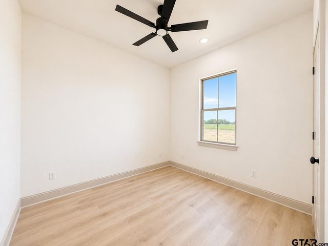 16255 County Road 441, Lindale, TX 75771