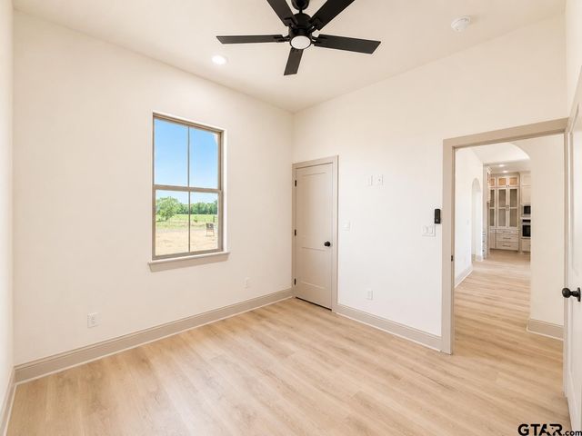 16255 County Road 441, Lindale, TX 75771