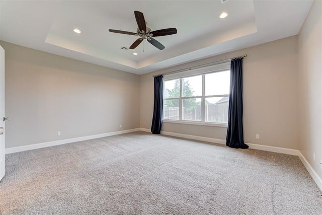 4305 NW 153rd Street, Edmond, OK 73013