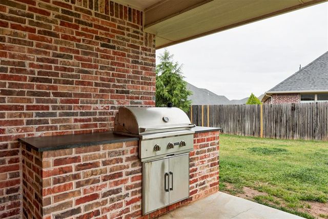 4305 NW 153rd Street, Edmond, OK 73013