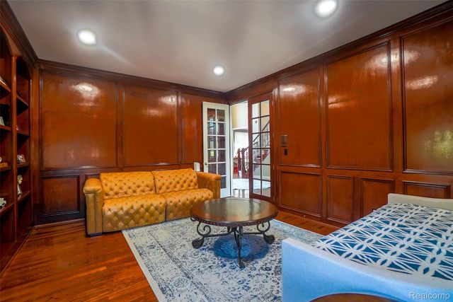 54182 Queensborough Drive, Shelby Charter Township, MI 48315