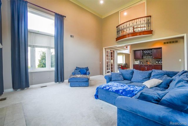 54182 Queensborough Drive, Shelby Charter Township, MI 48315