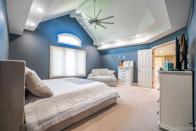 54182 Queensborough Drive, Shelby Charter Township, MI 48315
