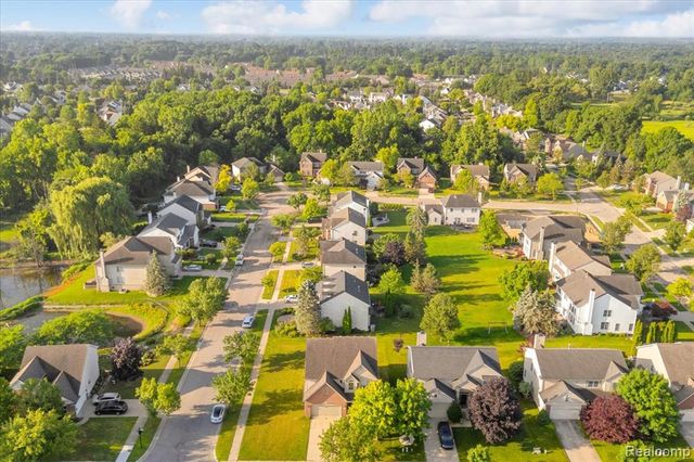 1143 Polo Drive, South Lyon, MI 48178