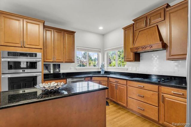 1143 Polo Drive, South Lyon, MI 48178