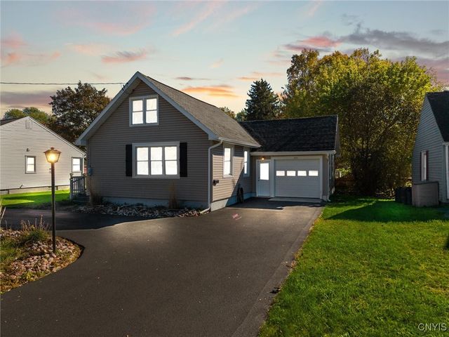 205 Elbow Road, Salina, NY 13212