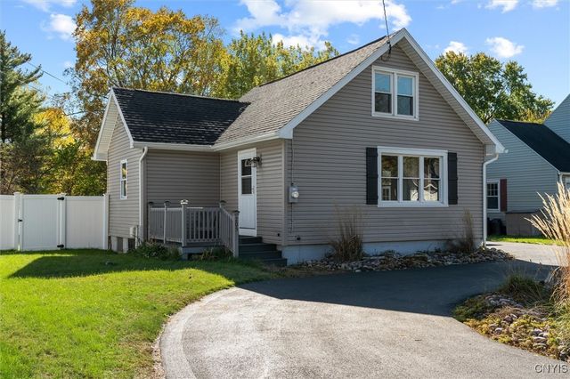 205 Elbow Road, Salina, NY 13212