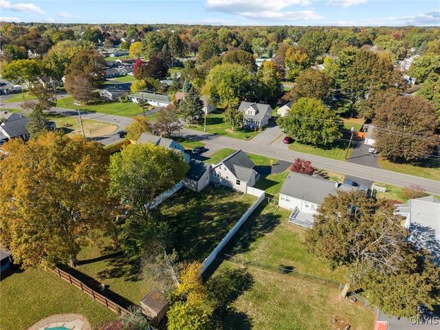 205 Elbow Road, Salina, NY 13212