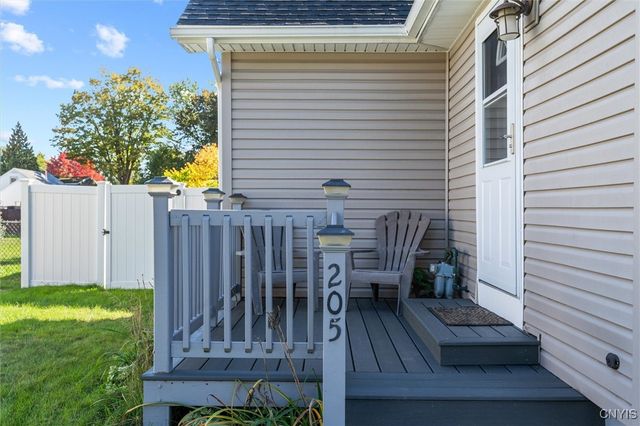 205 Elbow Road, Salina, NY 13212