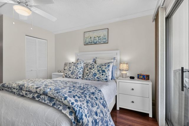 3951 Via Poinciana 209, Lake Worth, FL 33467