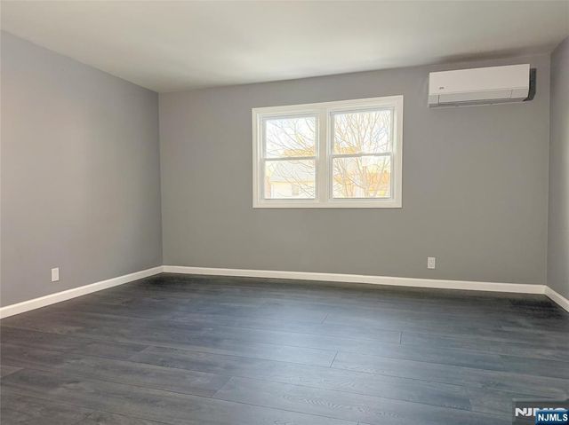 90 9th Street 2, Clifton, NJ 07011
