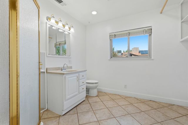 610 W Barstow, Fresno, CA 93704