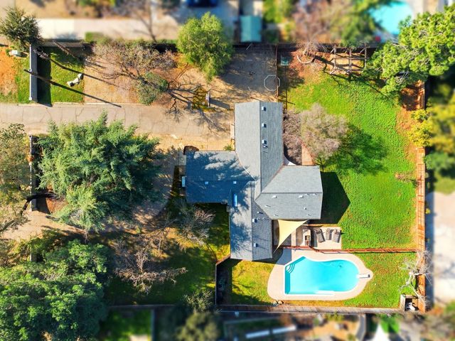 610 W Barstow, Fresno, CA 93704