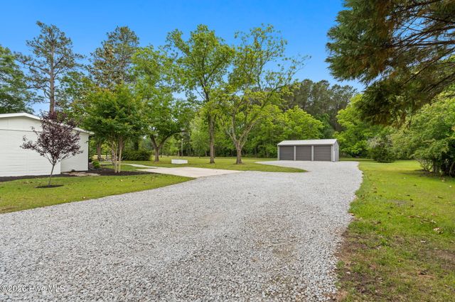103 Royal Oak Road NW, Shallotte, NC 28470